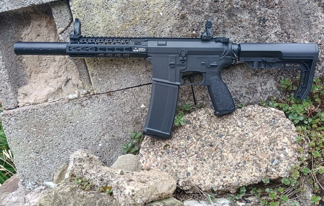 CUSTOMGUN: WE07 'Gunfighter' max 0,5J Highspeed AEG mit Eshooter ETU&Mosfet