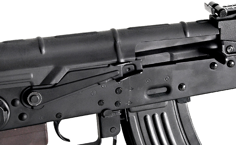 CM.048S 'AKMS' max. 0,5 J AEG